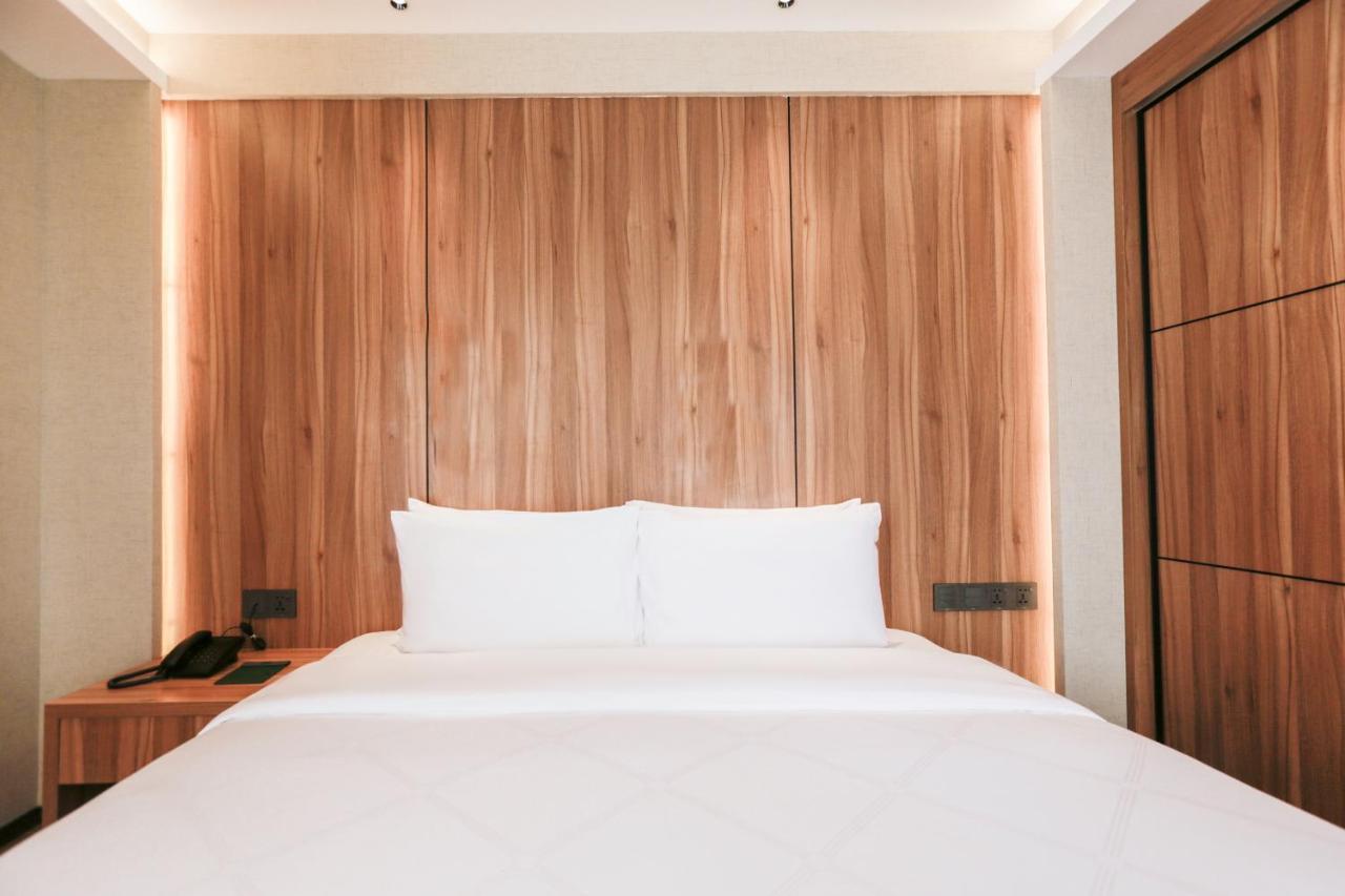 Hotel Casiana & Events Center Tagaytay Managed By Hii Tagaytay City Εξωτερικό φωτογραφία