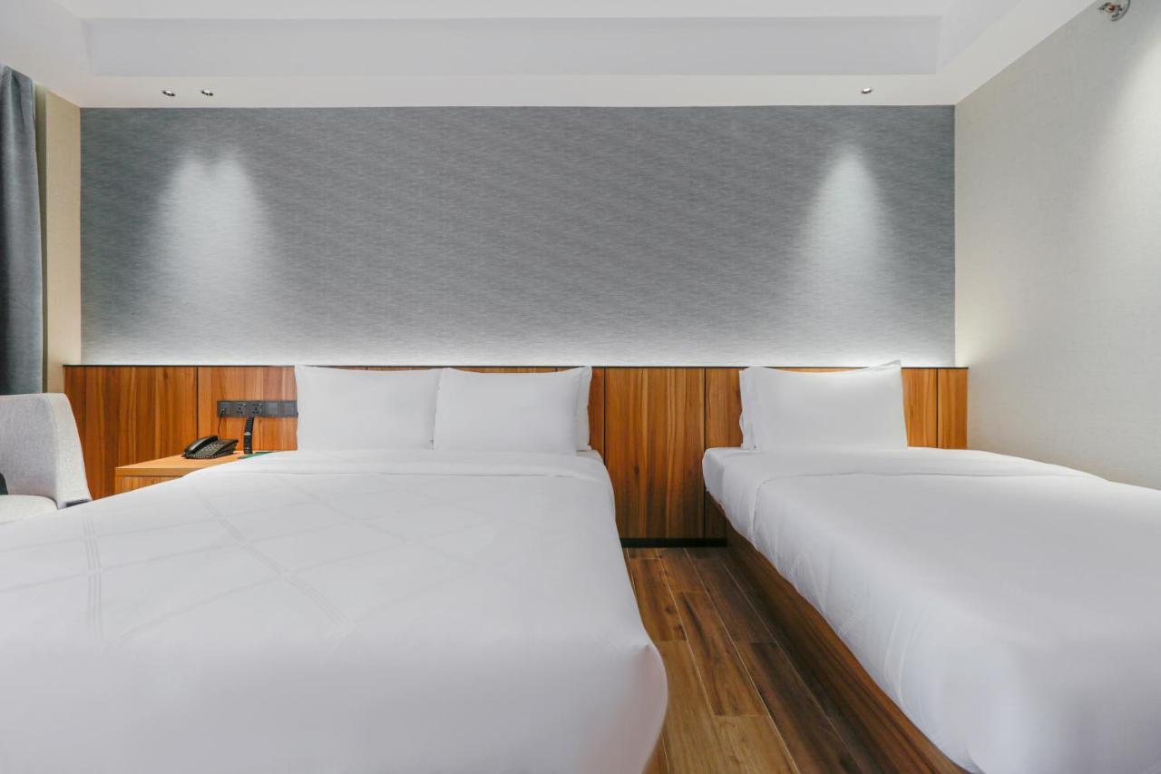 Hotel Casiana & Events Center Tagaytay Managed By Hii Tagaytay City Εξωτερικό φωτογραφία